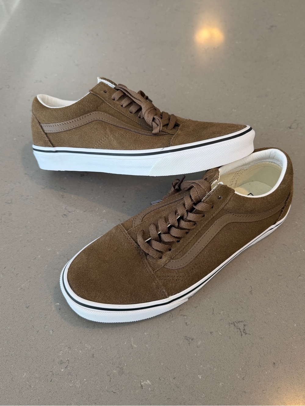NEW Vans Brown Suede Old Skool Low-Top Sneakers M8